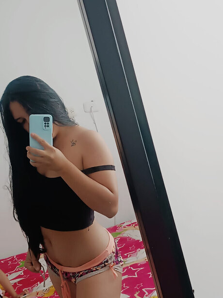 Nøgent lækket OnlyFans-billede af Angiie Sanchez