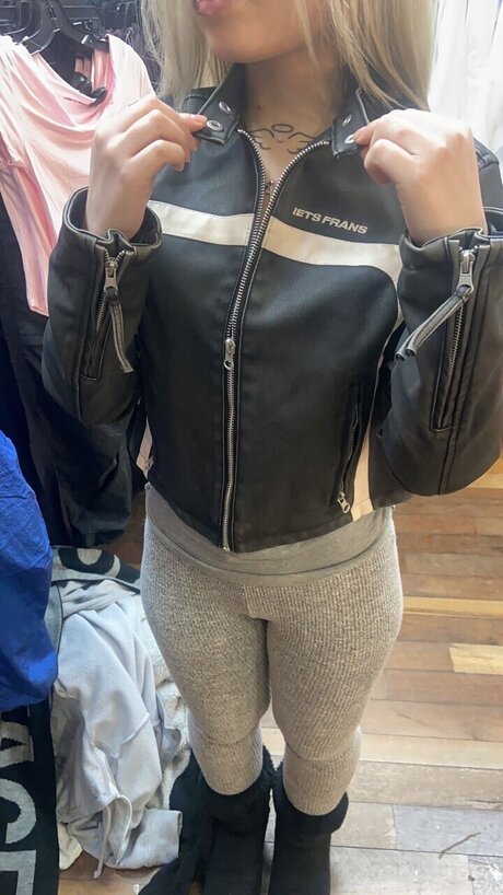 Foto nua vazada do OnlyFans de Lily
