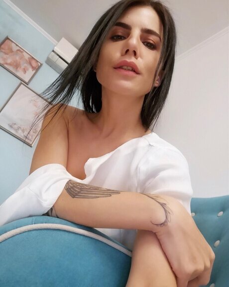 Alasti lekkinud OnlyFans-i pilt Kimtoy