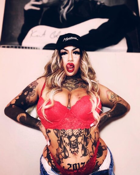 Naken läckt OnlyFans-bild av Andi