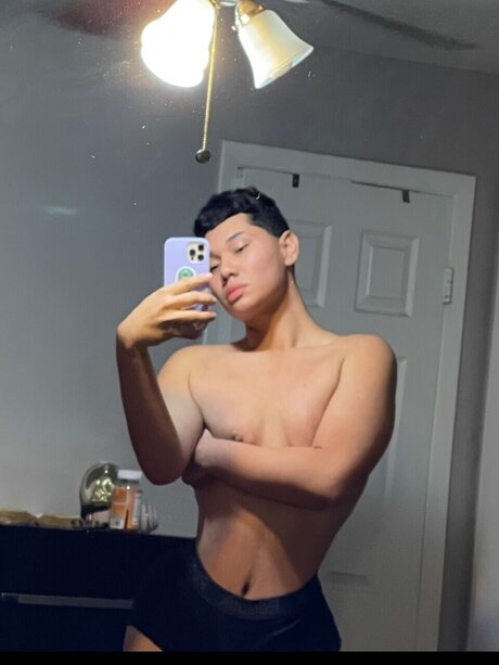 Foto di nudo di fuga di OnlyFans di Jayln