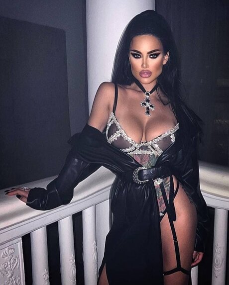 Naken läckt OnlyFans-bild av Nita Kuzmina