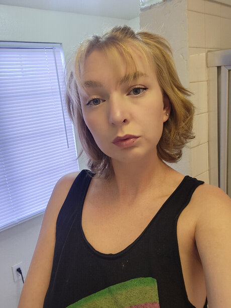 Naken lekkede OnlyFans-bilde av La