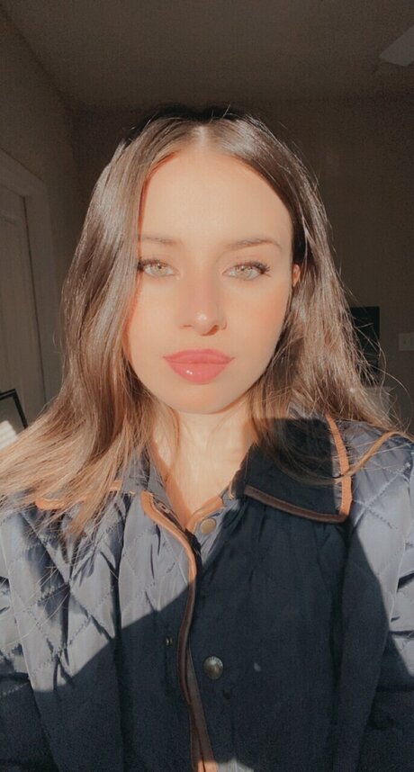 Naken lekkede OnlyFans-bilde av Alison Fields