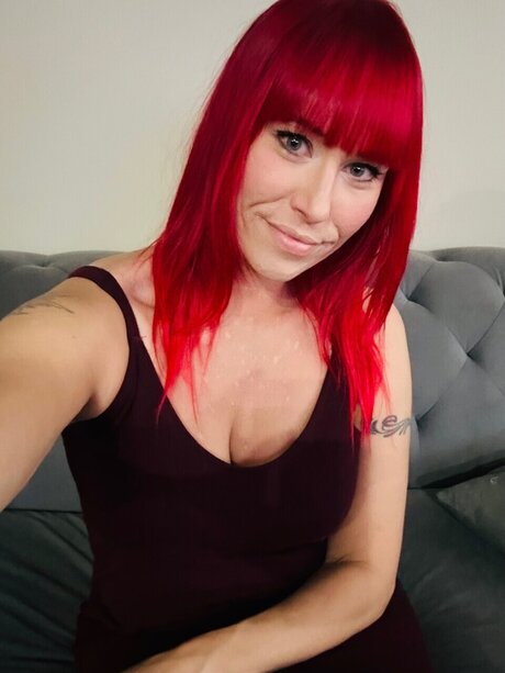 Redhotvixen OnlyFansリークヌード写真
