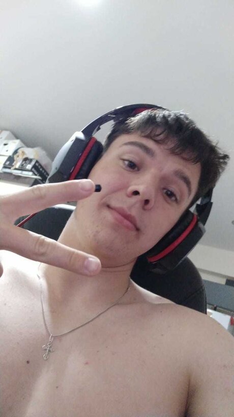 Naken läckt OnlyFans-bild av Artem Sexie