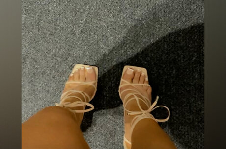 Nøgent lækket OnlyFans-billede af Tiaratoes