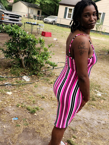 Nacktes geleaktes OnlyFans-Foto von Destiny Jefferson