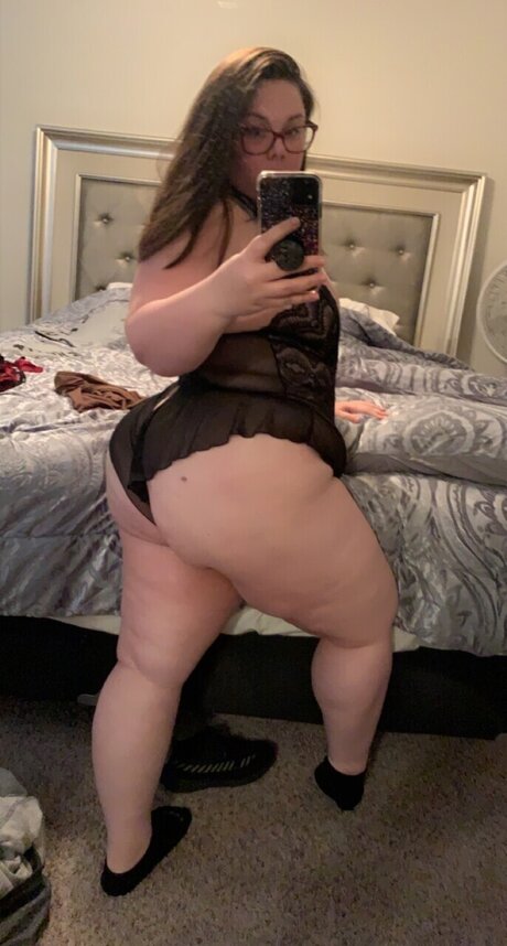 Alaston vuotanut OnlyFans-kuva Lovely Lanie