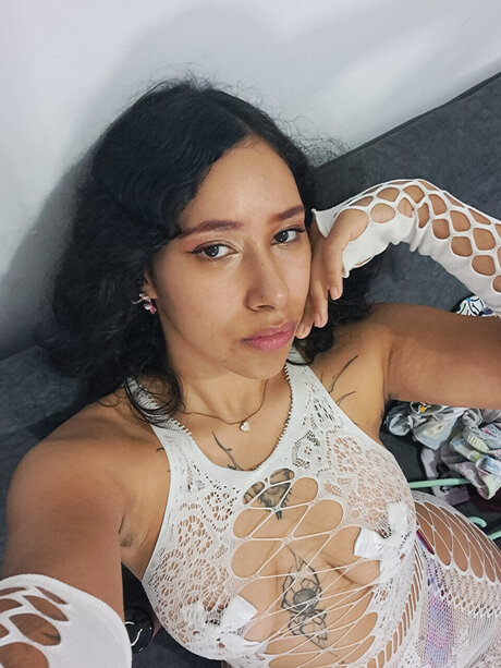 Alasti lekkinud OnlyFans-i pilt Michikomalandro