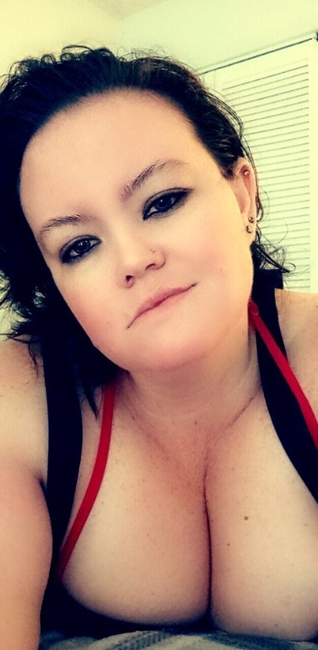 Naken läckt OnlyFans-bild av Lioness