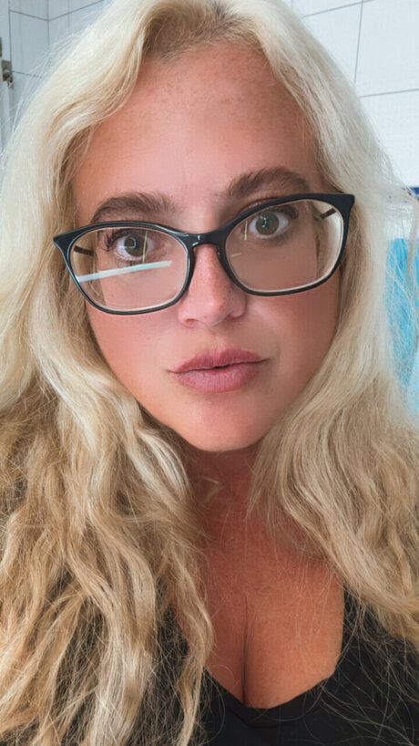 Nøgent lækket OnlyFans-billede af Jessica Violette Rose