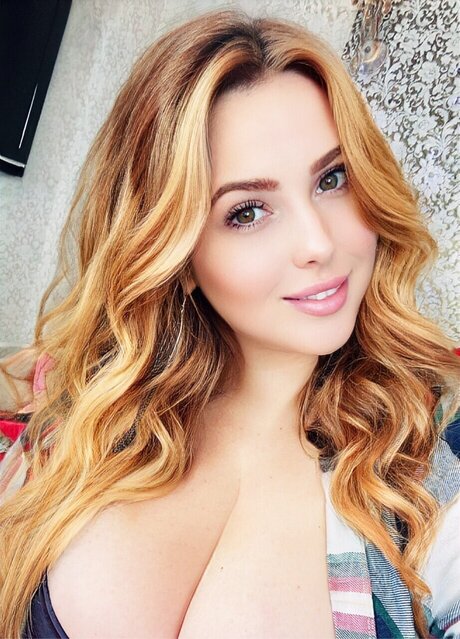 Обнаженная фотография утечки OnlyFans от Bibivanila
