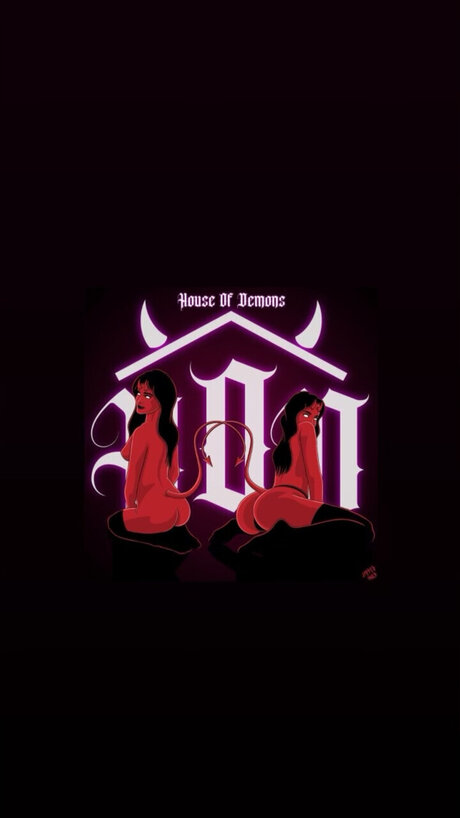 Naakte gelekte OnlyFans-foto van House Of Demons Tv 