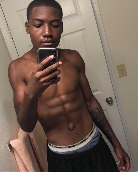 Nagie wyciekłe zdjęcie OnlyFans od Yeahdez