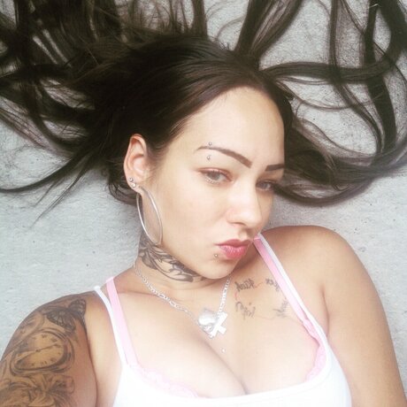 Nøgent lækket OnlyFans-billede af Caramel Angel