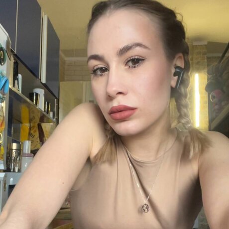 Naakte gelekte OnlyFans-foto van Rita Pleasure