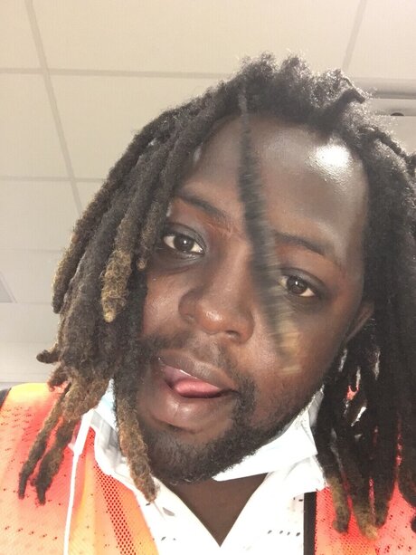 Naken läckt OnlyFans-bild av Isaac Hall
