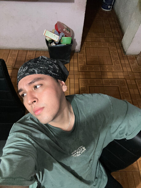 Foto nua vazada do OnlyFans de Dan