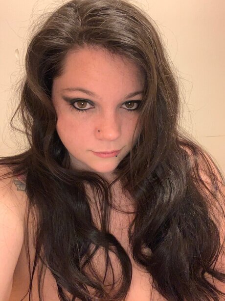 Nøgent lækket OnlyFans-billede af Michelle