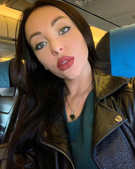 Обнаженная фотография утечки OnlyFans от Carolina Vogue