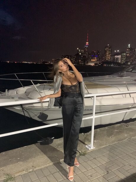 Nagie wyciekłe zdjęcie OnlyFans od Mikayla