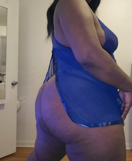 Обнаженная фотография утечки OnlyFans от Rosey