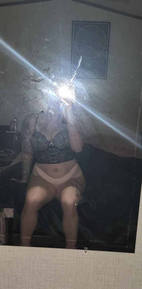 Kat OnlyFansリークヌード写真