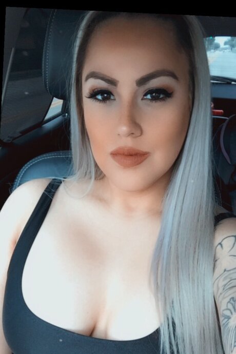 Foto di nudo di fuga di OnlyFans di Sky