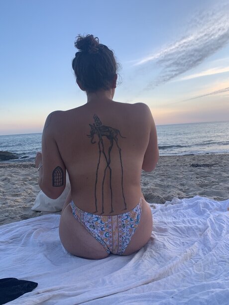 Naken läckt OnlyFans-bild av Ro
