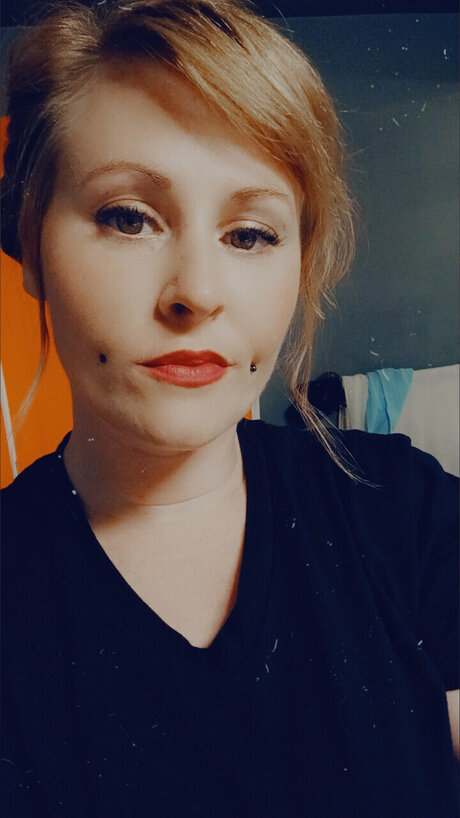 Nahá fotka uniklých OnlyFans od Miss Victoria