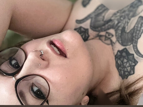 Lavender Skye Vip