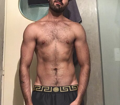 Photo nue de fuite OnlyFans de Bator Bro