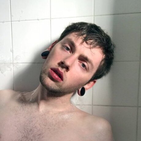 Alaston vuotanut OnlyFans-kuva Jake Tyler