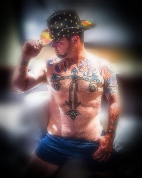 Photo nue de fuite OnlyFans de Trevor Traven