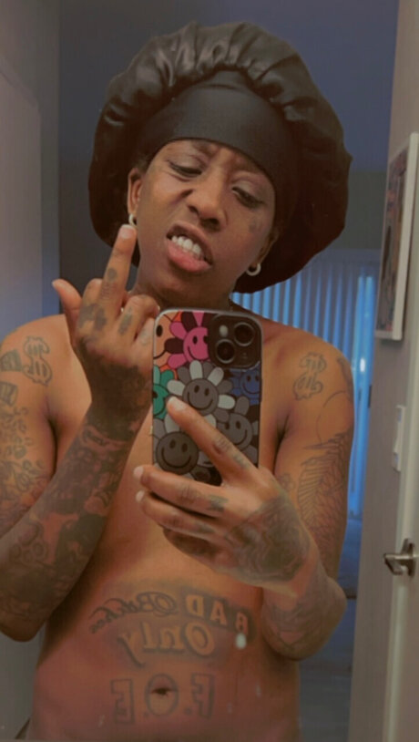 Обнаженная фотография утечки OnlyFans от Wildluva  Da Muva Slayyer 