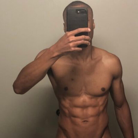 Foto di nudo di fuga di OnlyFans di Derek