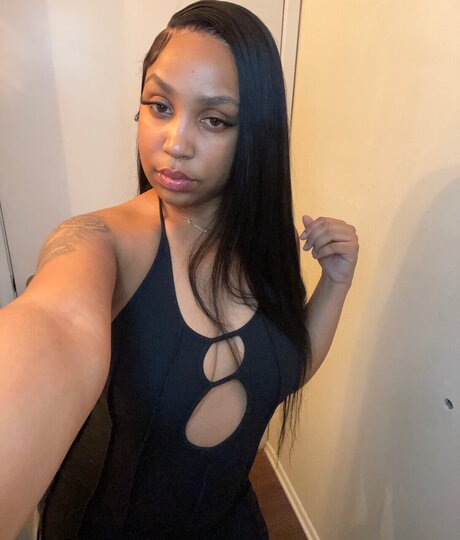 Photo nue de fuite OnlyFans de Honey 