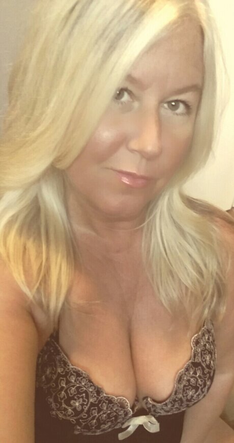 Обнаженная фотография утечки OnlyFans от Angie