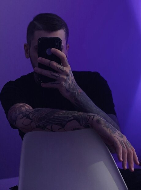 Обнаженная фотография утечки OnlyFans от Lukatchi