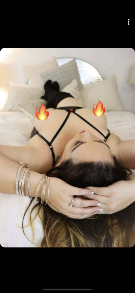 Обнаженная фотография утечки OnlyFans от Missindemand2020