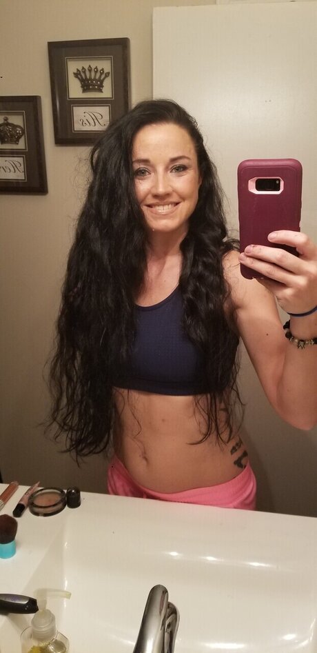 B OnlyFans 유출 누드 사진