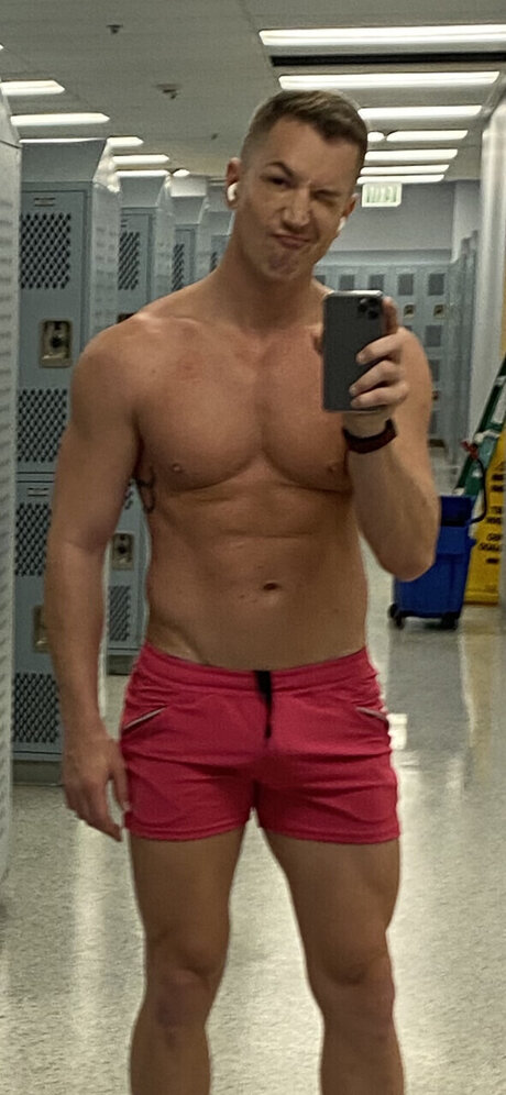 Обнаженная фотография утечки OnlyFans от Seth