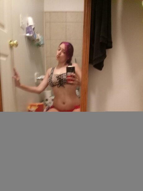 Foto desnuda filtrada de OnlyFans de Greeneyedbeauty