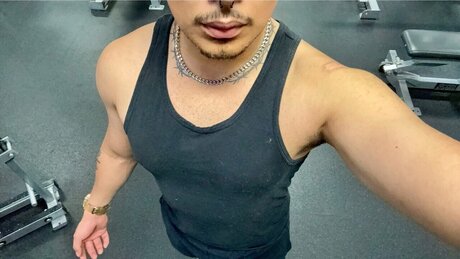 Leo OnlyFans 유출 누드 사진