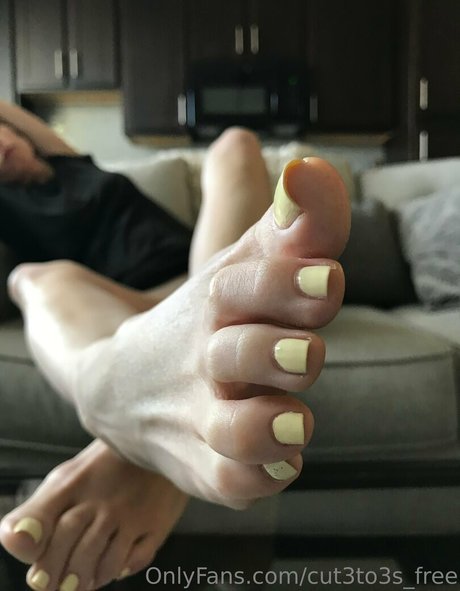 Cut3to3s2  nude leaked OnlyFans photo