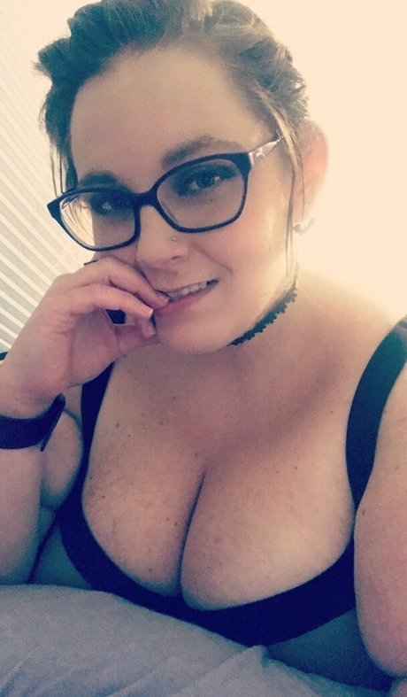 Nahá fotka uniklých OnlyFans od Celiabbw