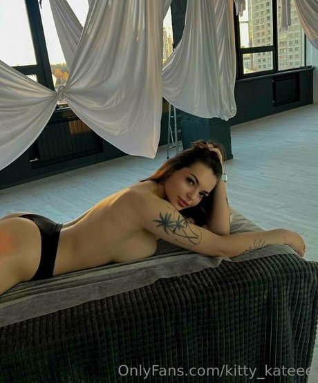 Photo nue de fuite OnlyFans de Kittykateee