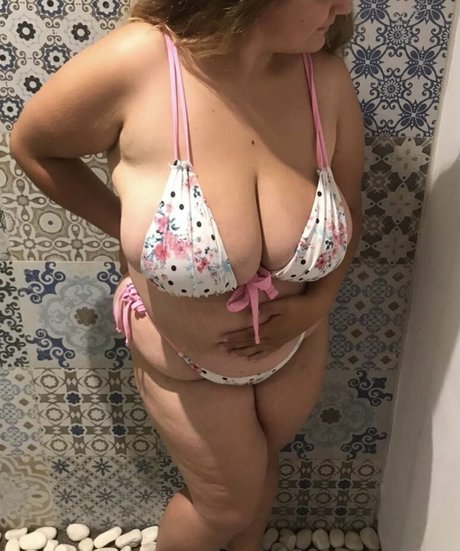 Nahá fotka uniklých OnlyFans od Substantialknockers