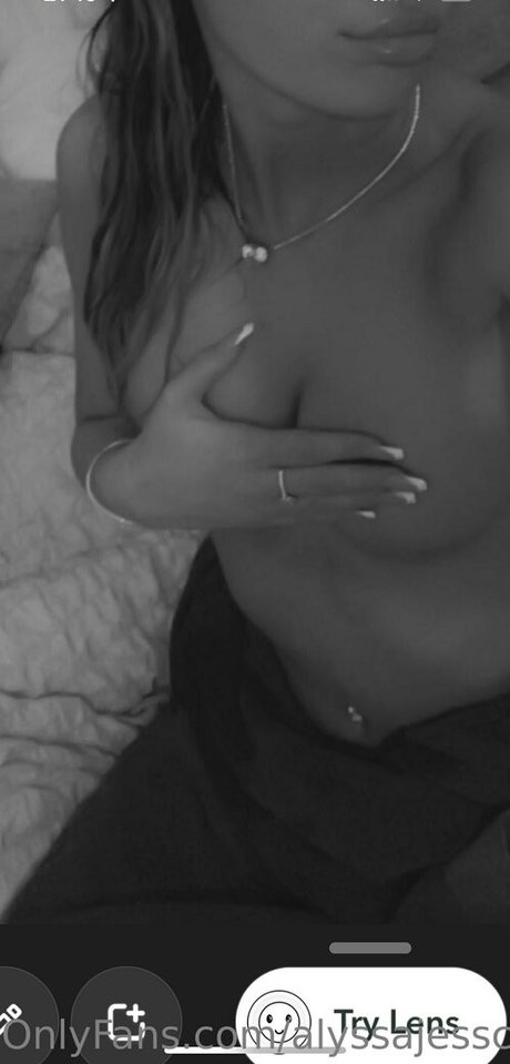 Nahá fotka uniklých OnlyFans od Alyssajessciax